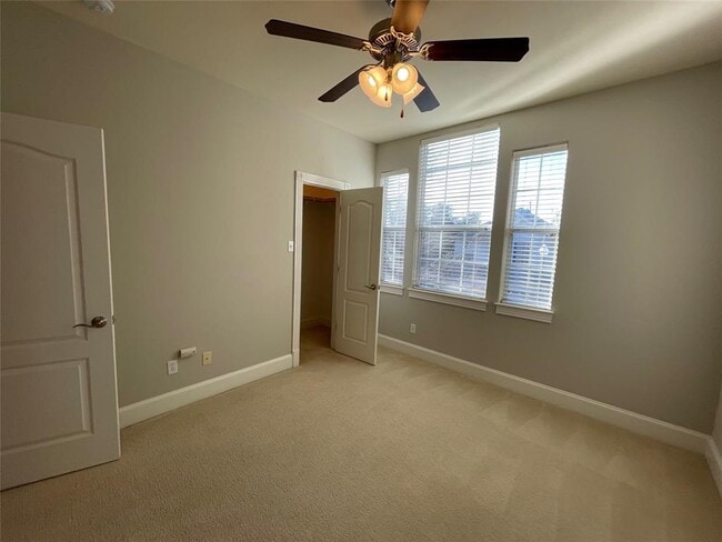 Building Photo - 6715 Windrift Way