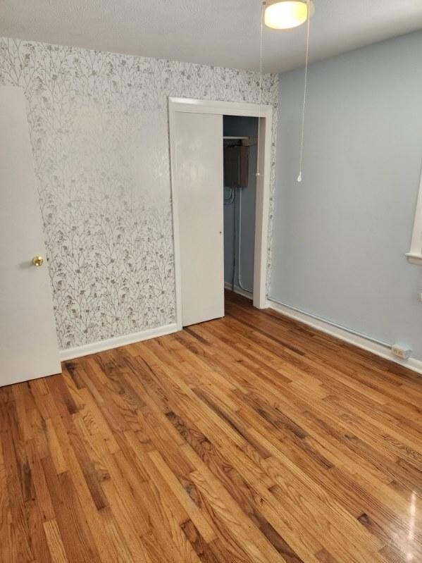 Building Photo - 124 7th St