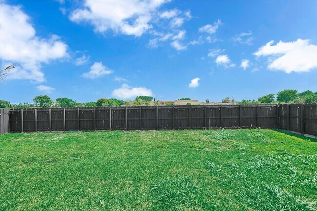 Building Photo - 30775 SW 158 Path