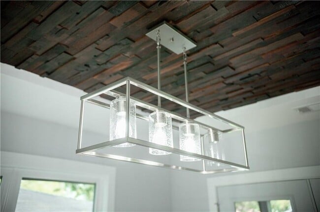 Building Photo - 259 Mellrich Ave NE