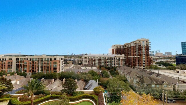 Building Photo - 2207 Bancroft Ln
