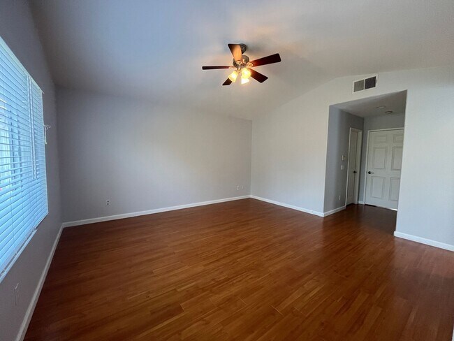 Building Photo - Spacious 4-Bedroom Home in Mira Mesa – Tam...