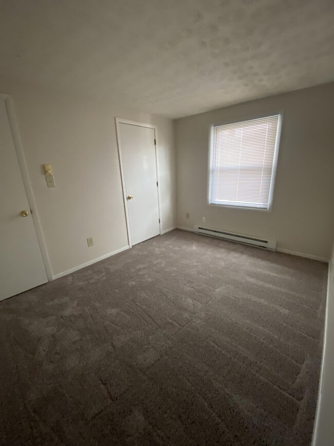 Building Photo - 2664 Pontiac St