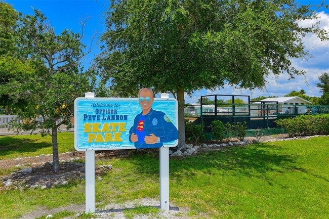 Building Photo - 614 Gladstone Ln