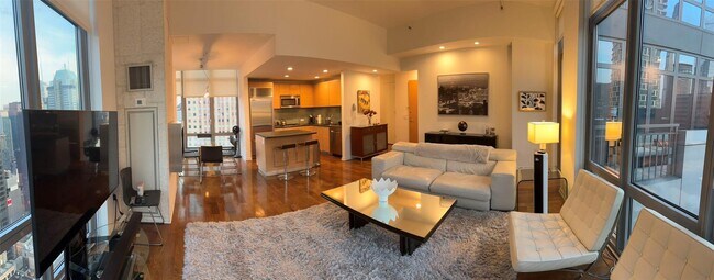 Building Photo - 310 W 52nd St
