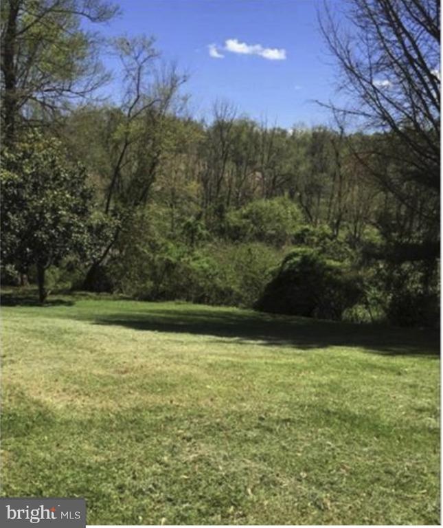 Building Photo - 15537 Carroll Rd