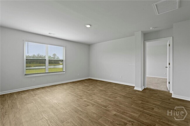 Building Photo - 231 Skylark Rd
