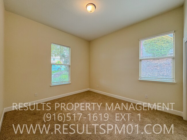 Building Photo - Luxury Whitney Oaks Retreat – Private Gated Community in Rocklin