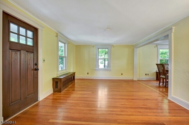 Building Photo - 509 Farview St