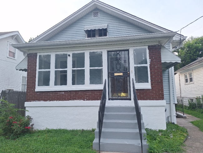 Building Photo - 737 Iowa Ave