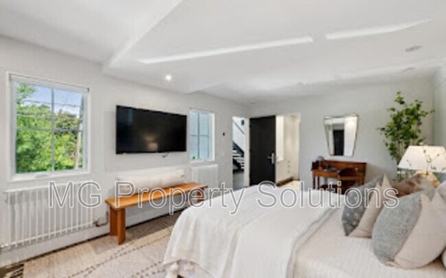 Building Photo - 1405 San Anselmo Ave