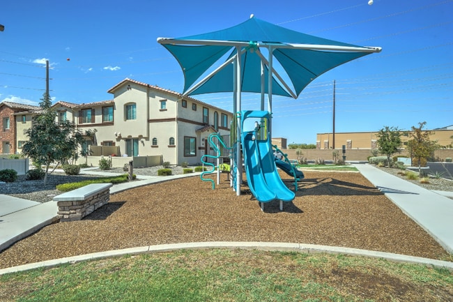 Building Photo - 4100 S Pinelake Way