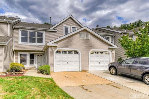 Building Photo - 166 Stults Ln
