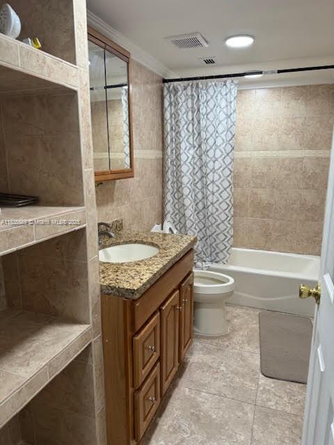 Building Photo - 1301 NE Miami Gardens Dr
