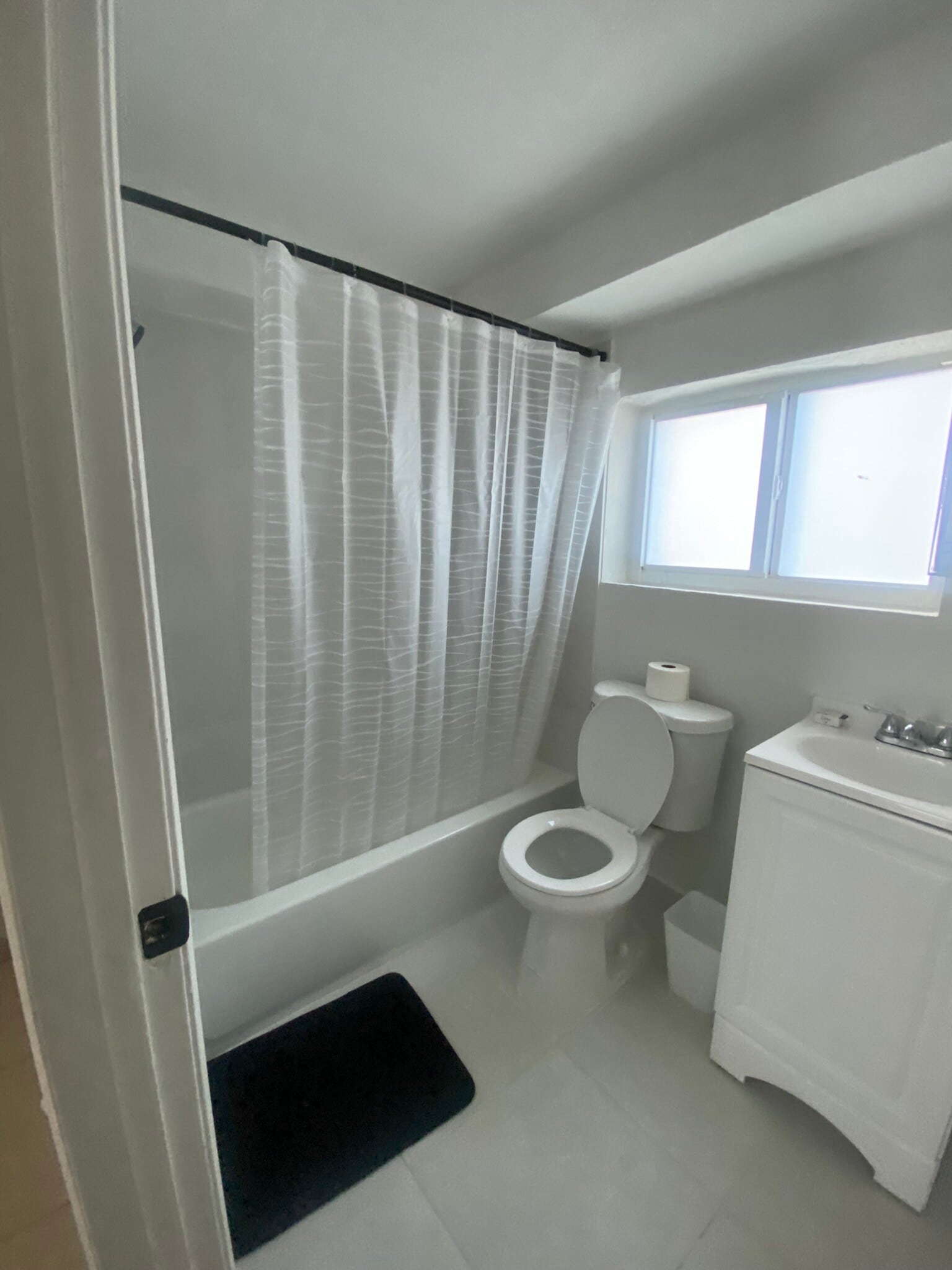 Building Photo - 1375 NW 84th Ter