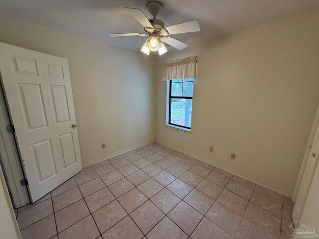 Building Photo - 3801 N 12th Ave