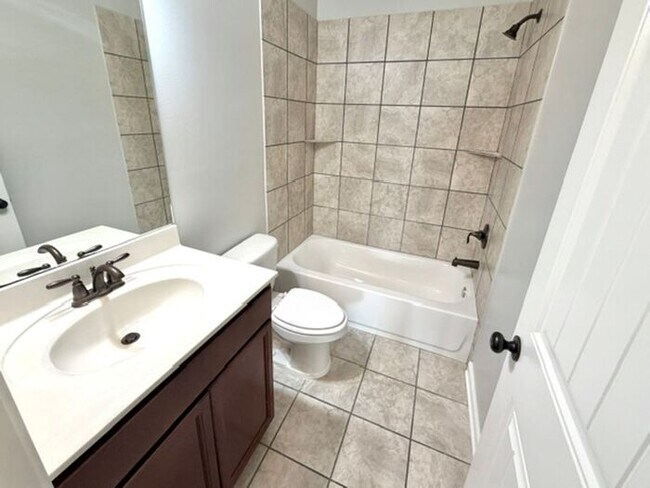 Building Photo - Oakland, Brand New 4 Bedroom 2.5 Bath Home
