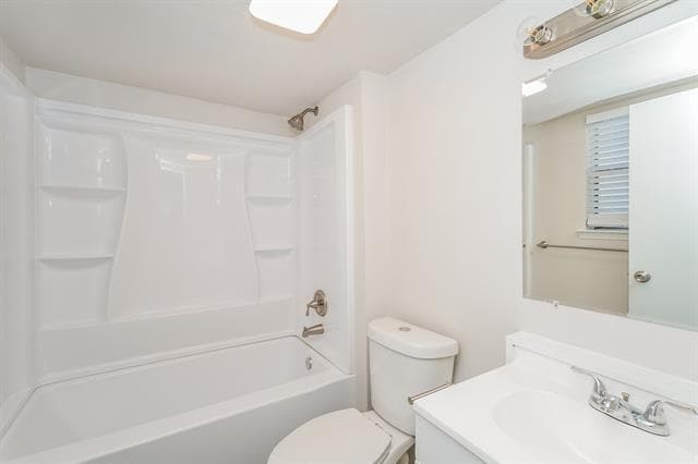 Building Photo - 2737 Mill Pond Rd