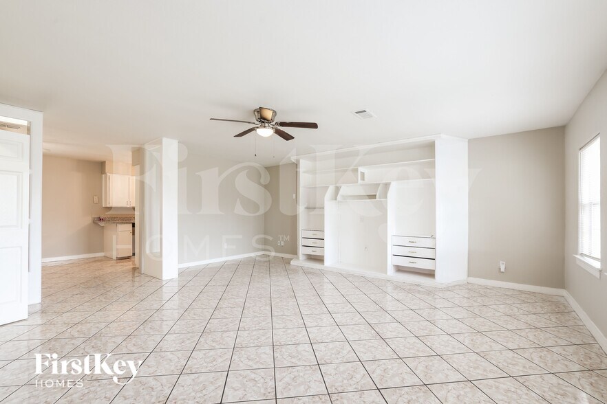 Building Photo - 4610 Anice St