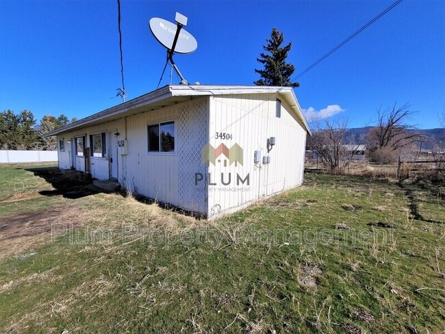 Building Photo - 34504 Morigeau St