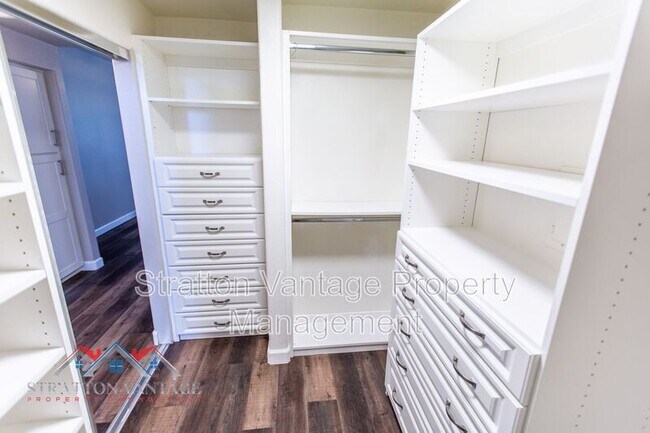 Building Photo - 11680 E Sahuaro Dr