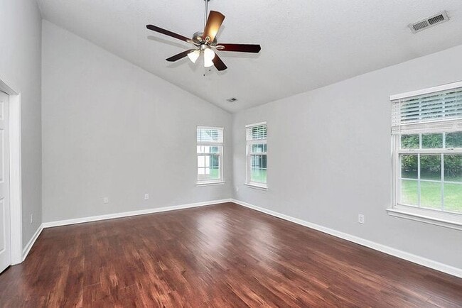 Building Photo - Updated 3BD/2BA Ranch Home in McDowell Mea...