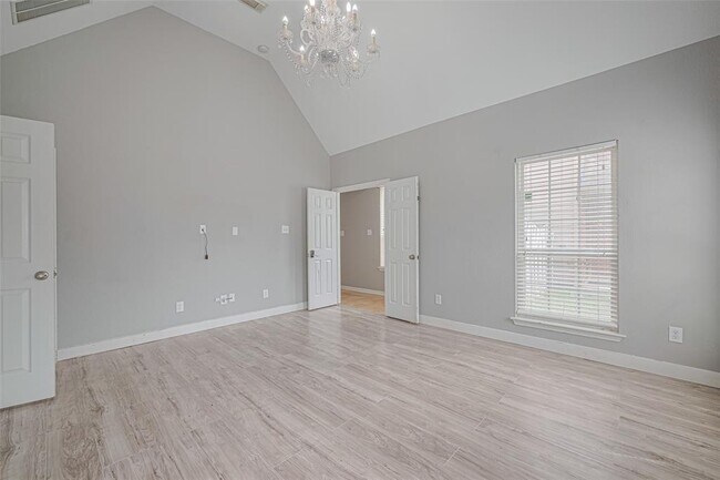 Building Photo - 7407 Golden Star Dr