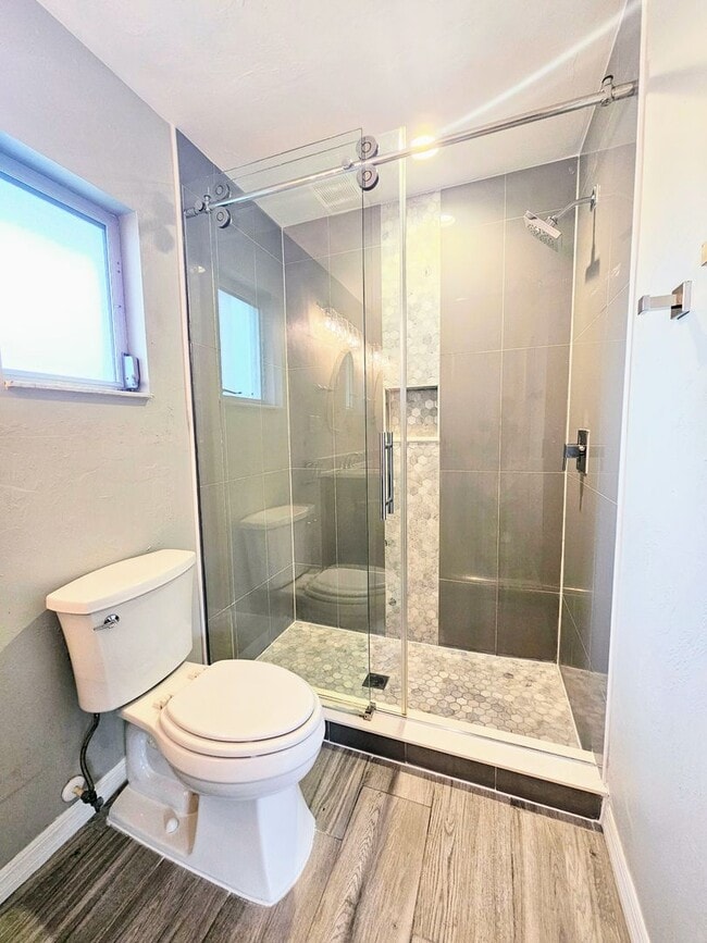 Building Photo - Charming 3BR Retreat with Private Patio & Spacious Yard