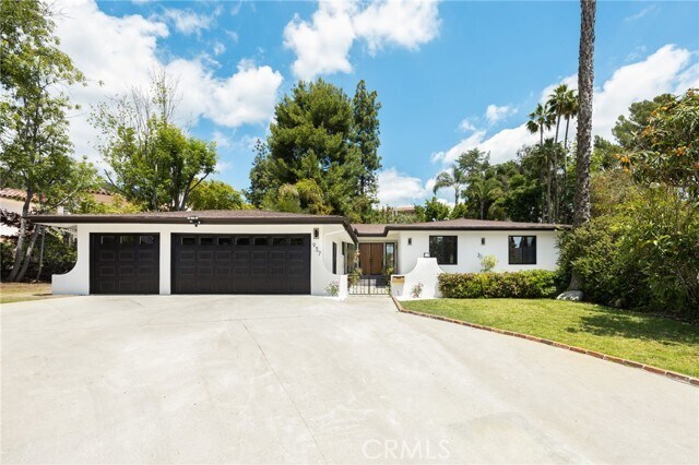 Building Photo - 937 Misty Isle Dr