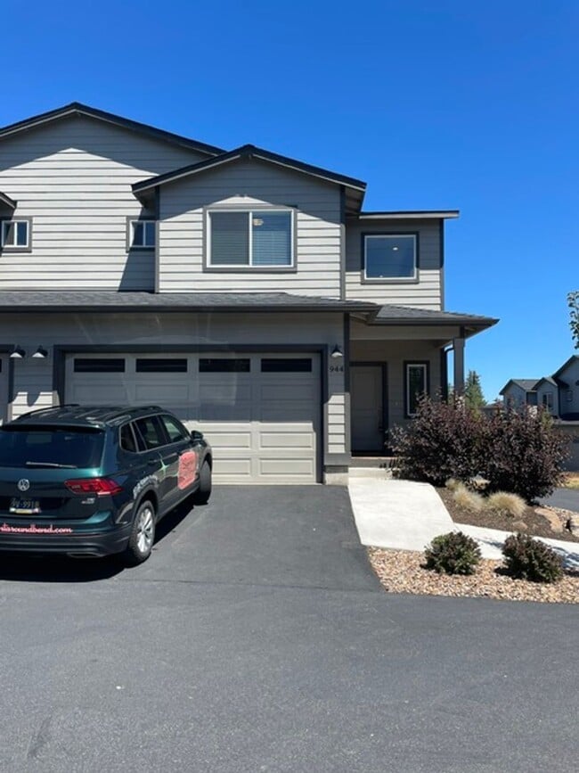Building Photo - **1/2 OFF first full months rent!**  Like new construction near St. Charles!  W/S/G included!