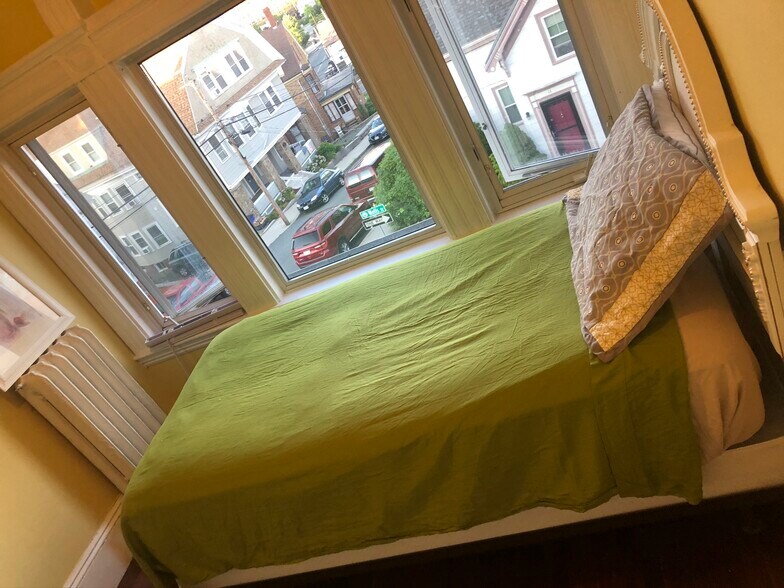 Building Photo - 10 Commonwealth Ave