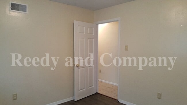 Building Photo - 3790 Jasmine Dr