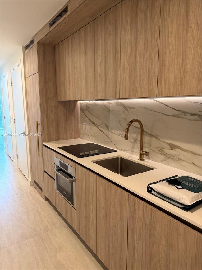 Building Photo - 77 SE 5th St