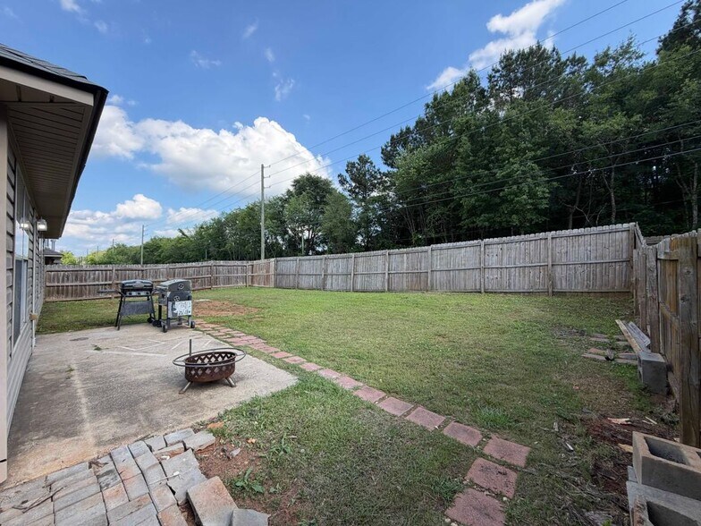 Building Photo - 3447 Jeanne Ln