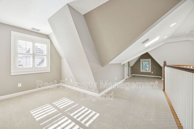 Building Photo - 5515 Morningside Ave
