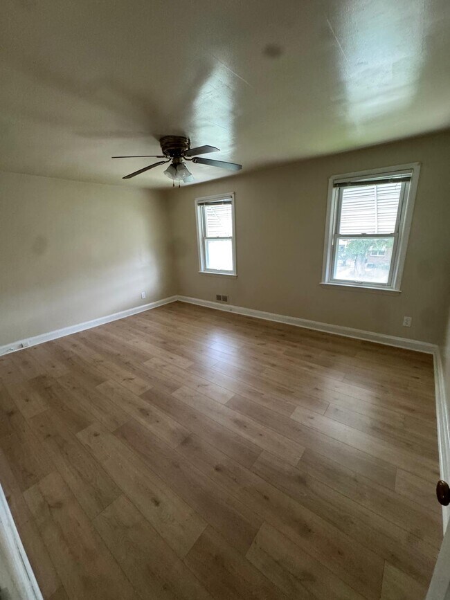 Building Photo - 4413 Parkton St