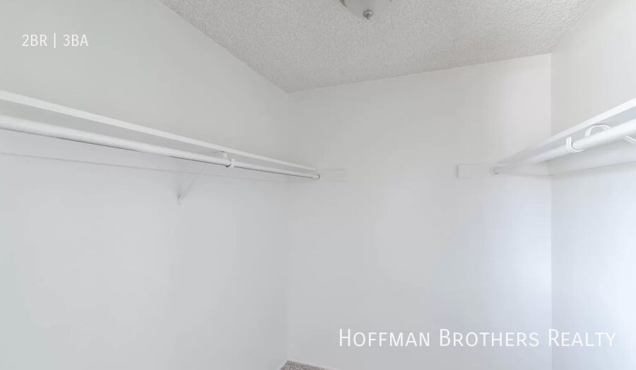 Building Photo - 3616 Dana St