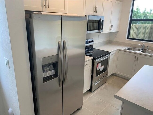 Building Photo - 28730 SW 132nd Ct