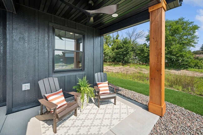 Building Photo - Stunning New Construction Home For Rent in White Bear Lake - One Level Living!