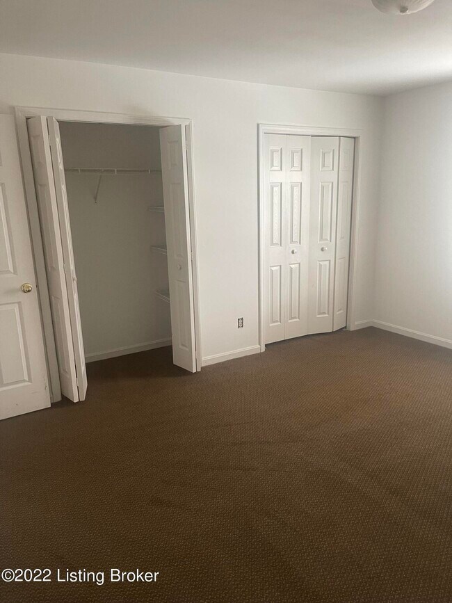 Building Photo - 6300 Camden Ct