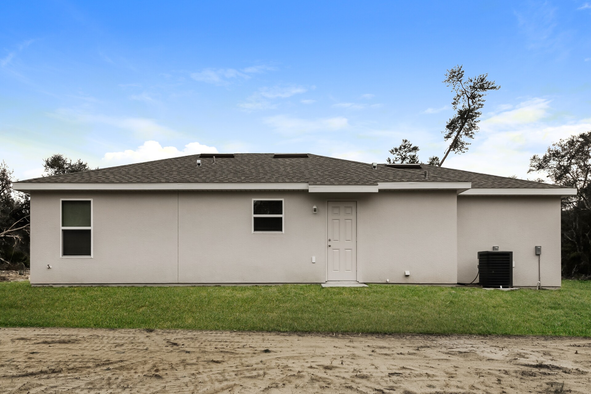 Building Photo - 15818 SW 37th Cir