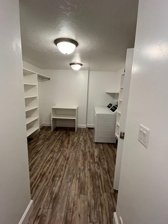 Building Photo - 1361 N 200 W