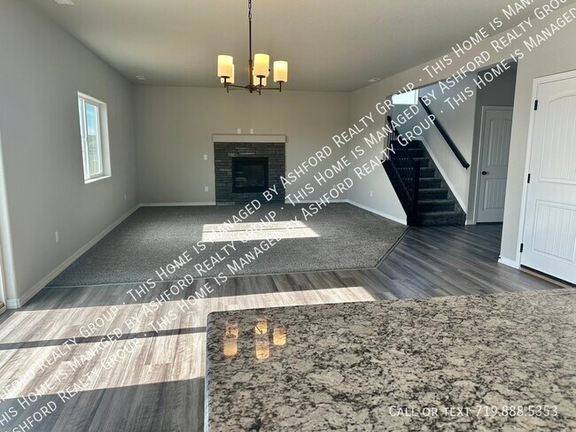 Building Photo - 7351 Coppermine Ct