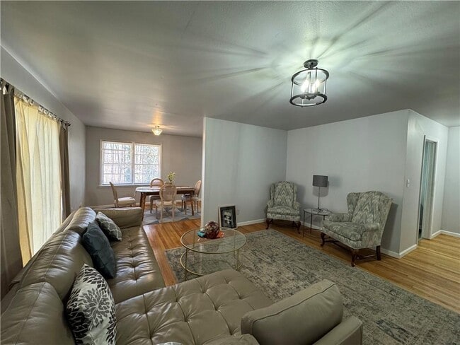 Building Photo - 3080 Forrest Park Rd SE