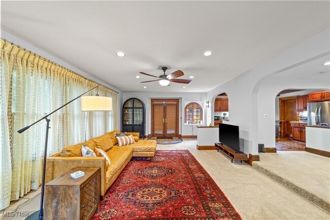 Building Photo - 19 4th