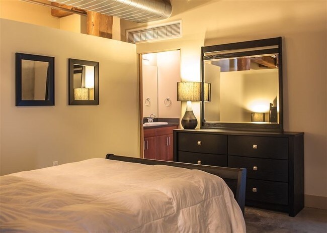 Building Photo - 1 br, 1.5 bath Apartment - Bogen Lofts K1