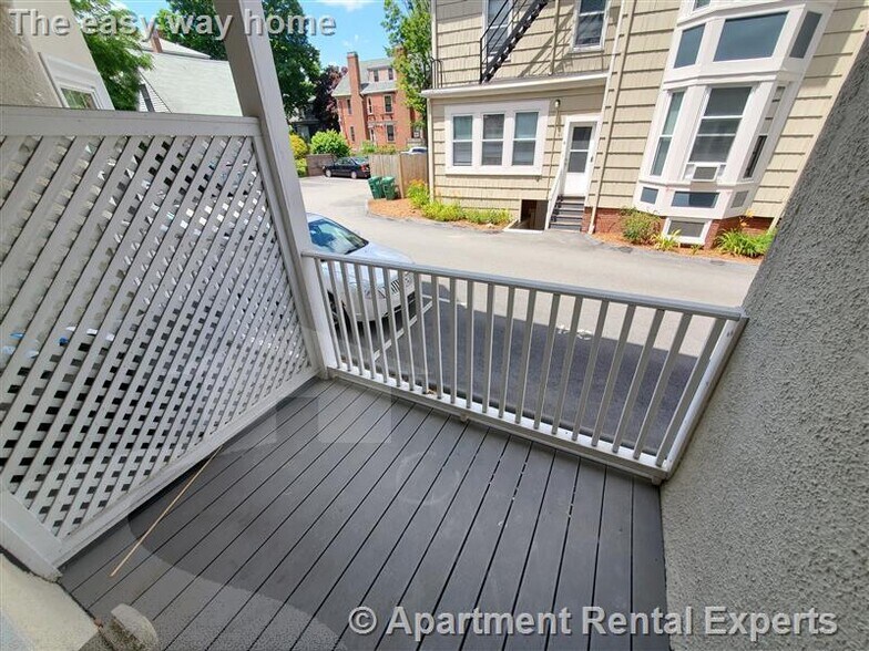 Building Photo - 65 Langdon St