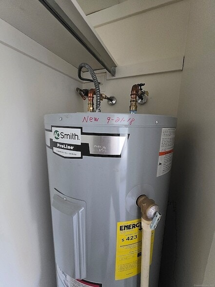 Building Photo - 563 Heritage Vlg