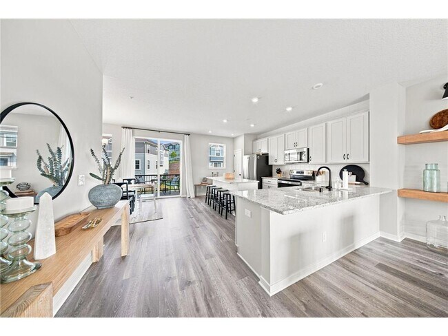 Building Photo - 2217 Gateway Curv