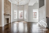 Building Photo - 2648 W Augusta Blvd
